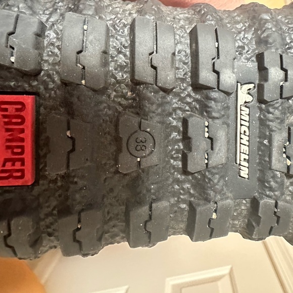 Camper Black Leather Chukka Boots - Picture 4 of 4